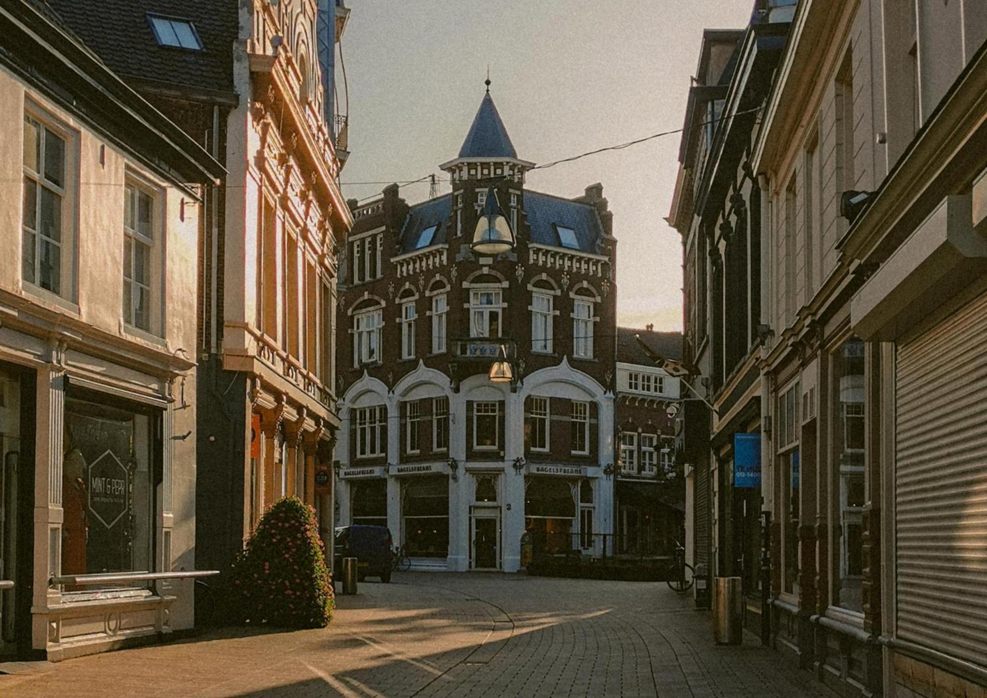 Hotspot Location, Wifi, Bed En Koffie Harmony Appartement Tilburg